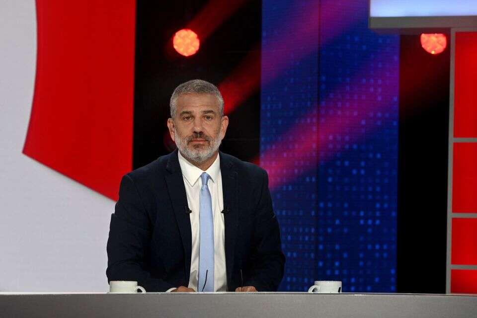 ינון מגל , אפרת אשל