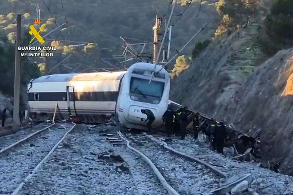זירת האסון בספרד. "תאונה מוזרה מאד" , EPA
