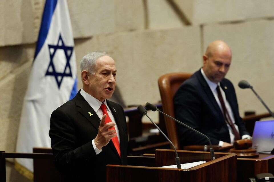 ראש הממשלה נתניהו בדיון 40 חתימות , אורן בן חקון