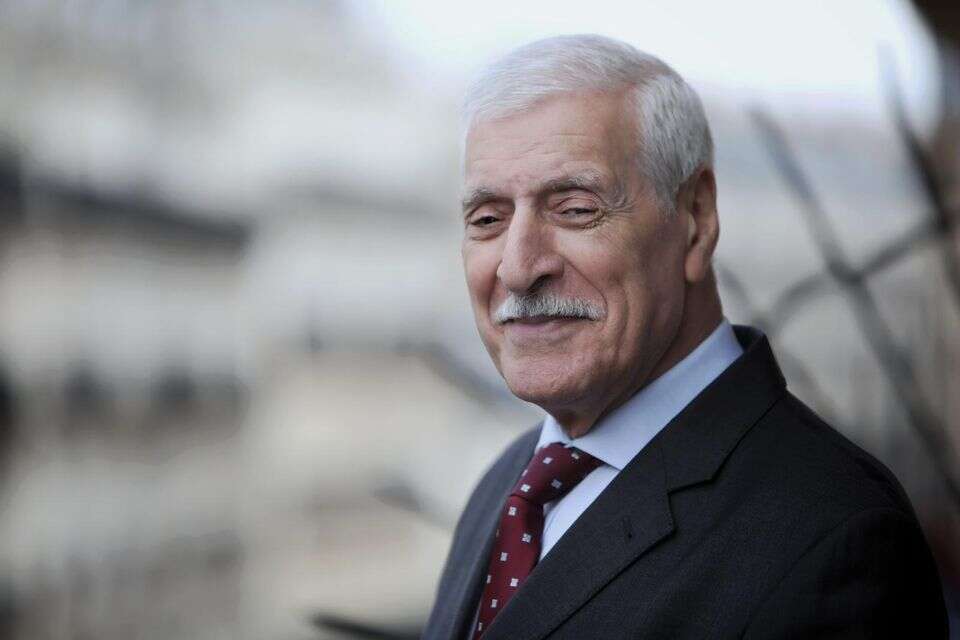 פראט מהני נשיא וראש הממשלה של חבל קביליה , חופשי