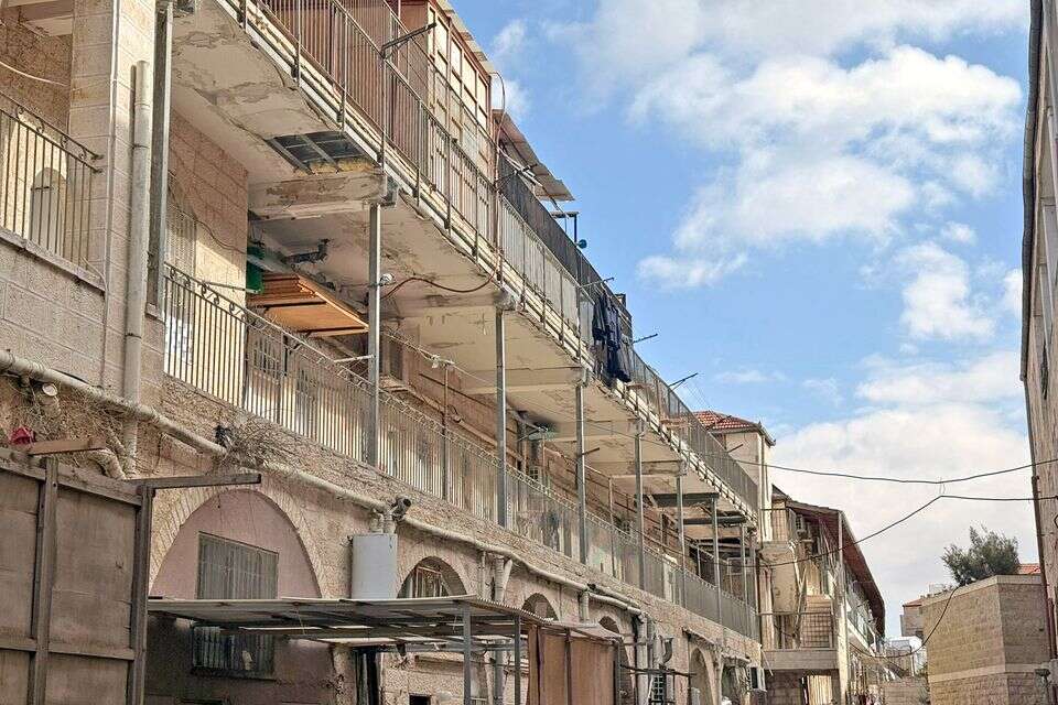 תלויות על בלימה. מרפסות בירושלים , יעקב הרשקוביץ