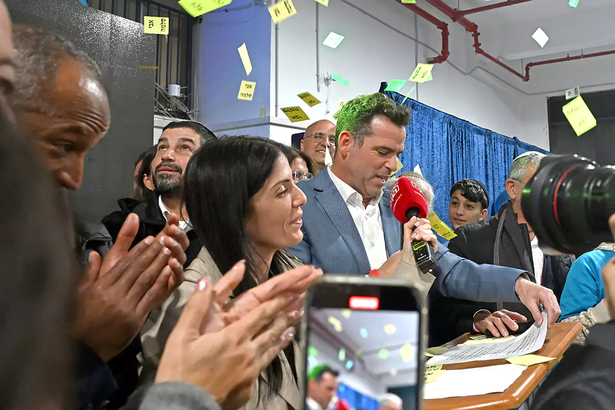 ראש עיריית נתניה הנכנס אבי סלמה , אפרת אשל