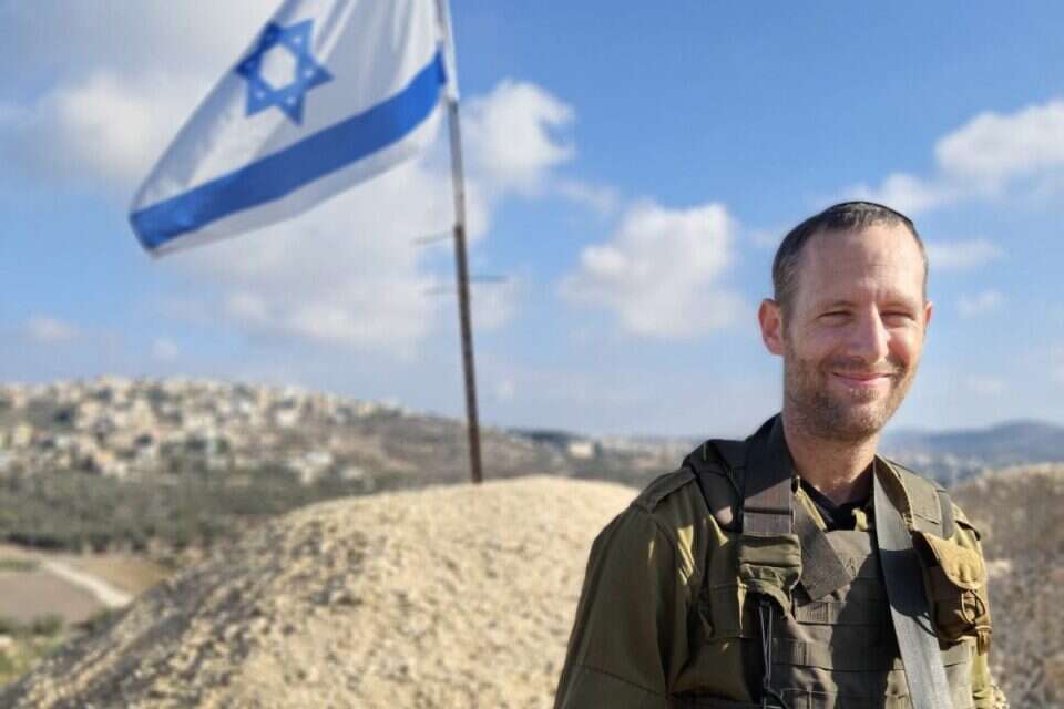 עשהאל באב"ד ז"ל , אלבום פרטי