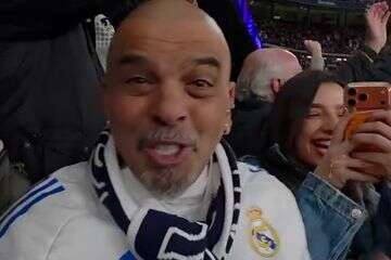 אייל והבייביסיטר חוגגים עם ריאל מדריד