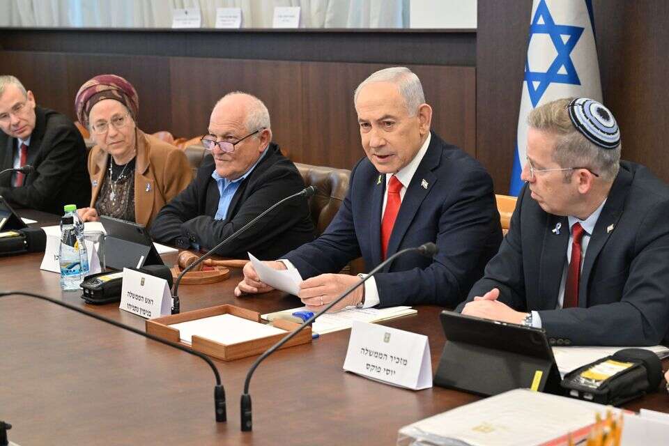 ישיבת הממשלה , קובי גדעון/ לע״מ