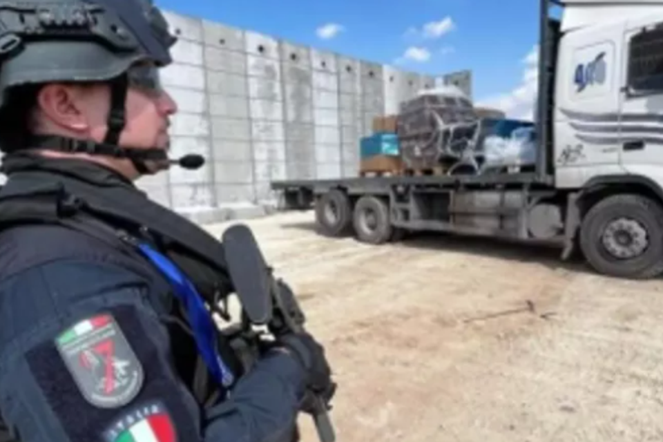 דיווח: קצינים איטלקיים 