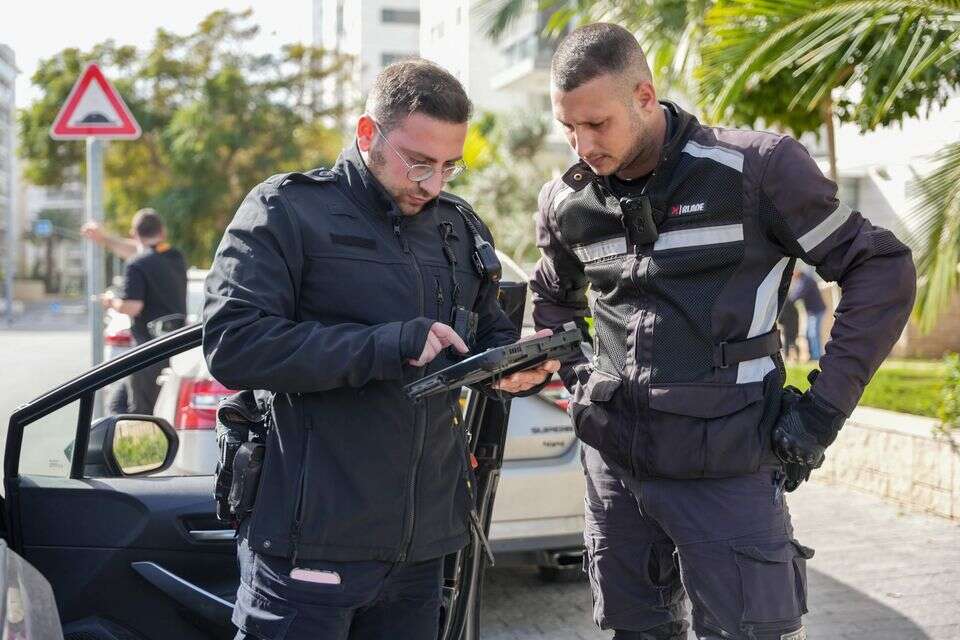 The Speaker: Promote a law that will allow the police to use technological means