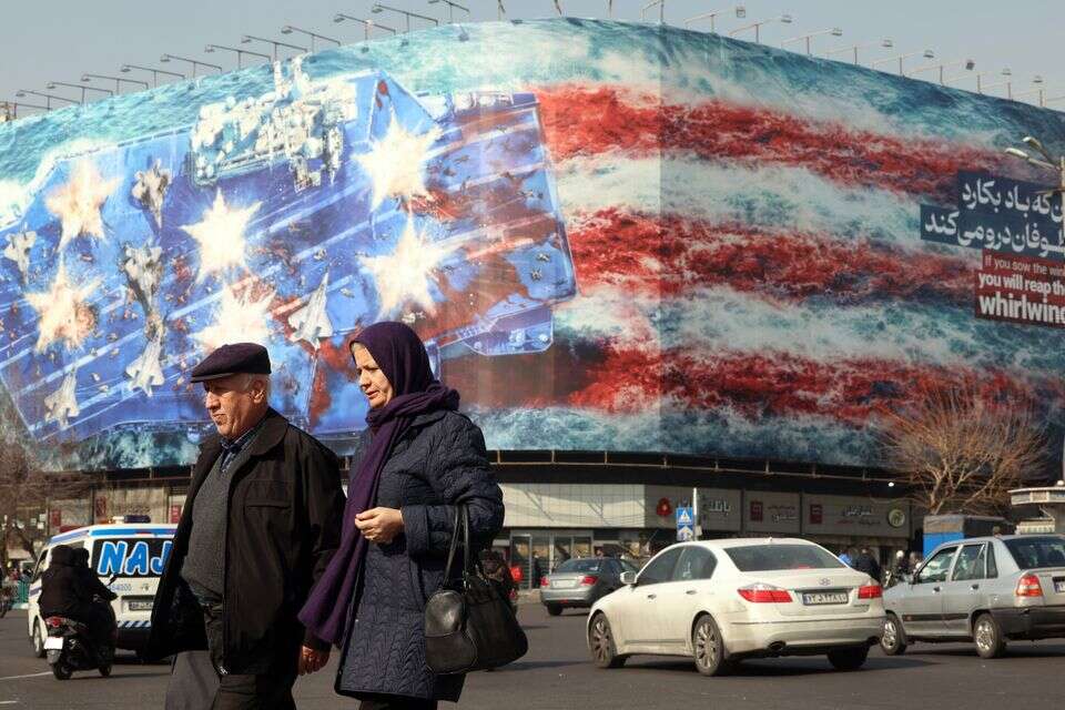 האיום על נושאת המטוסים האמריקנית בטהרן , אי.פי.אי