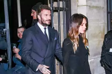 ויקטוריה קיבלה עיטור בפריז, ברוקלין נעדר