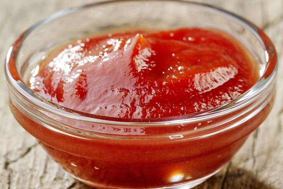 זרק שקית קטשופ על עובר אורח - ועלול לשבת בכלא 5 שנים