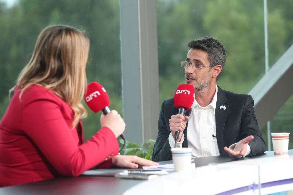 אביחי שטרן: "אנחנו לא פלסטר של הממשלה ולא פוטואופ ליחסי ציבור"