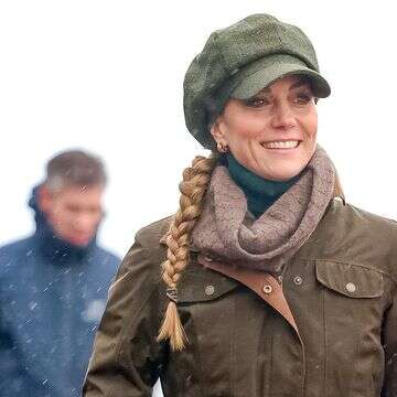 עם צמה: קייט מידלטון דחסה ארבע תחנות ביום