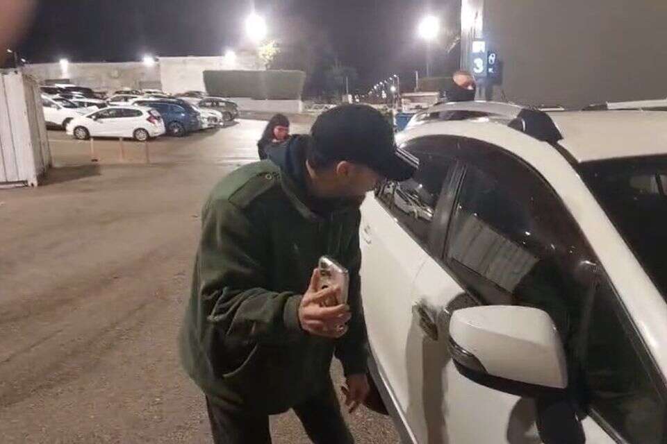 חסימת רכבו של אהרון ברק: חשוד בתקיפה עוכב לחקירה