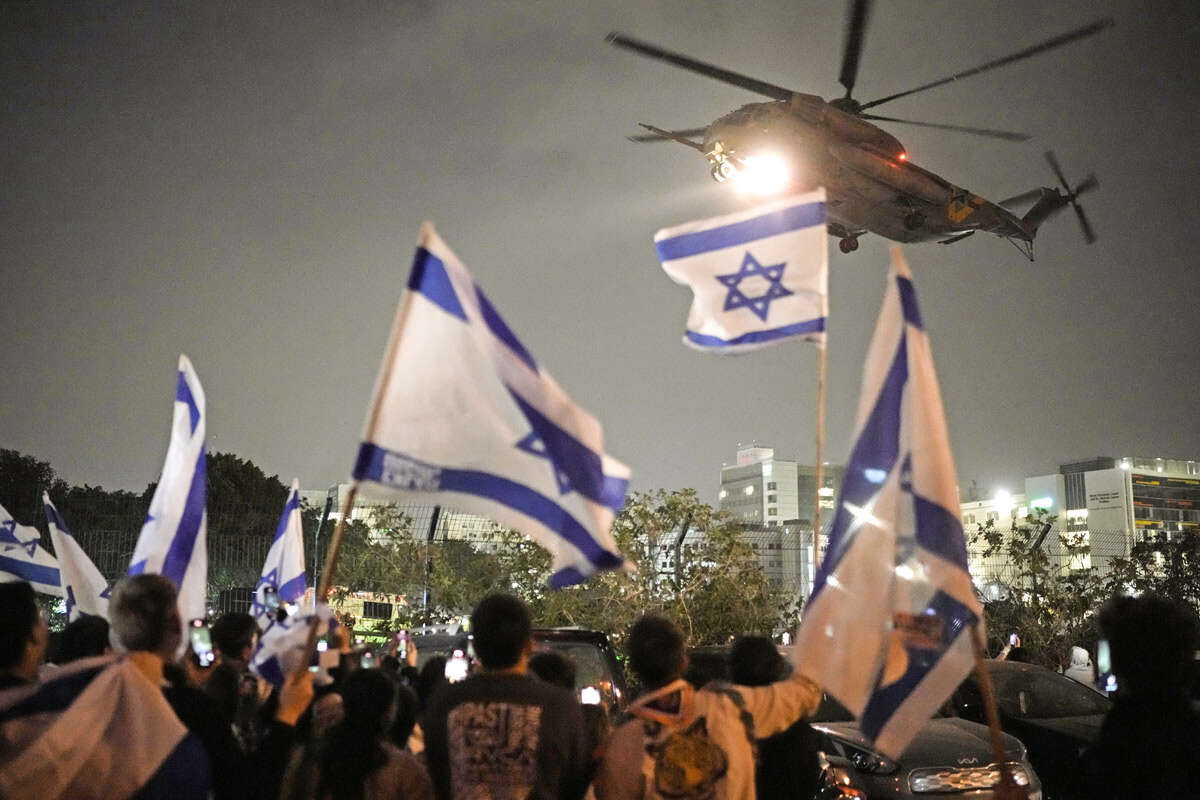 חטופים ששוחררו בעסקה מגיעים לביה"ח. "אפשר להגיד שהמשימה הושלמה" , אי.פי