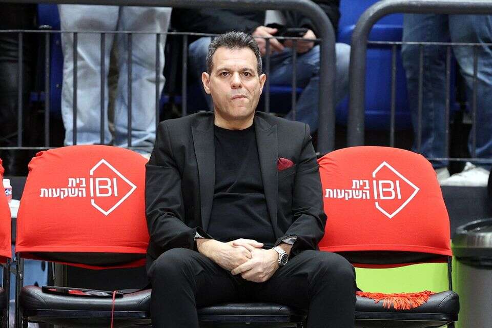 דימיטריס איטודיס , אלן שיבר