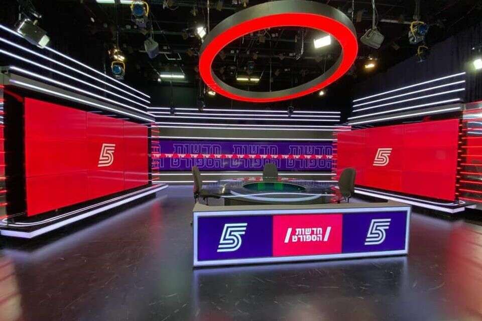 אולפן ערוץ הספורט , צילום מסך