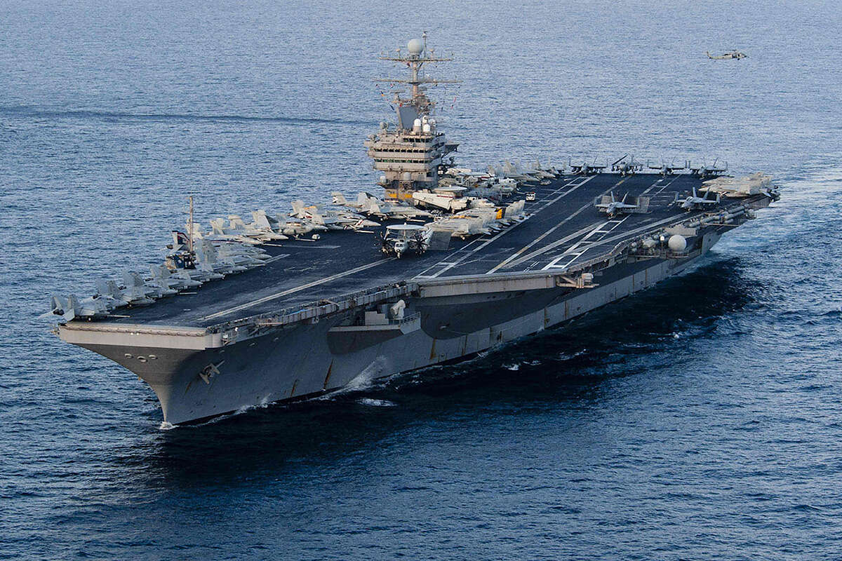 נושאת המטוסים אברהם לינקולן , אי.אף.פי