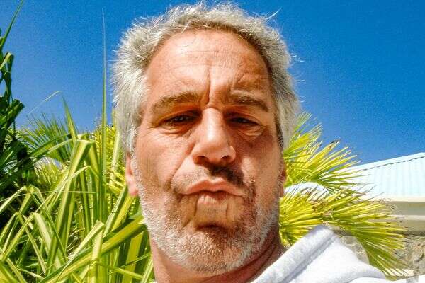 ג'פרי אפשטיין בתמונה מהמסמכים ששוחררו בדצמבר 2025 , U.S. Justice Department/Handout via REUTERS THIS IMAGE HAS BEEN SUPPLIED BY A THIRD PARTY/File Photo