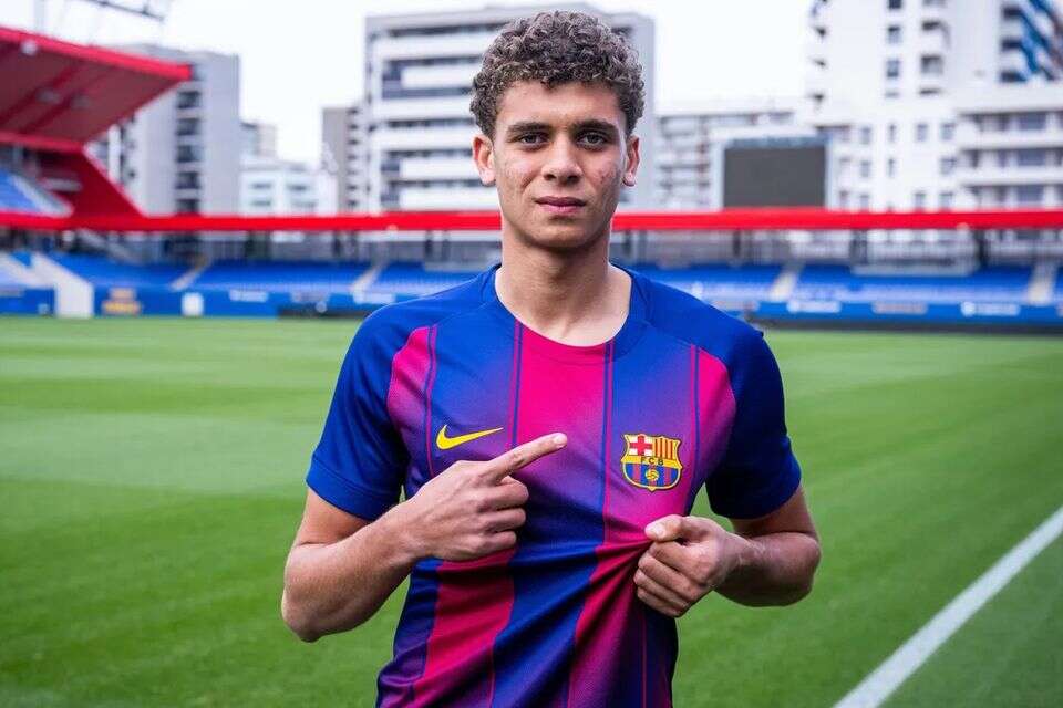 חמזה עבד אל-כרים מוצג במדי ברצלונה , Barça Atlètic