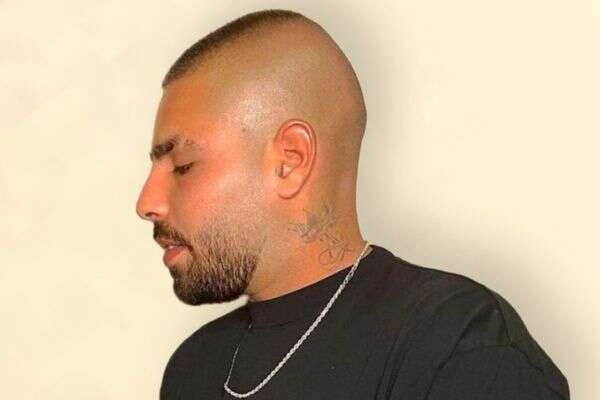 מגיב לשמועות על בגידה. רום שמיר , 