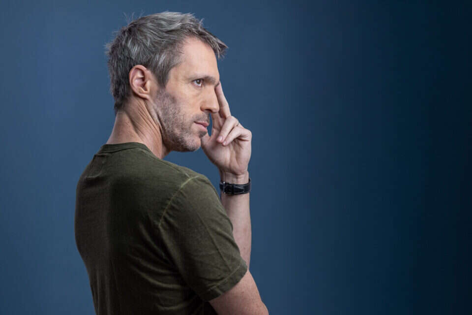 נמרוד הראל: „גיליתי שהיא בגדה בי. אבל היא היתה די בלתי” | היום