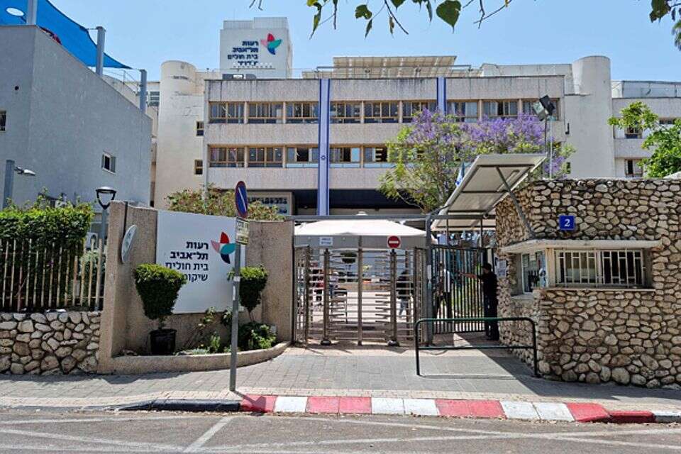 The detention of the nurse suspected of harming a hospitalized child was extended