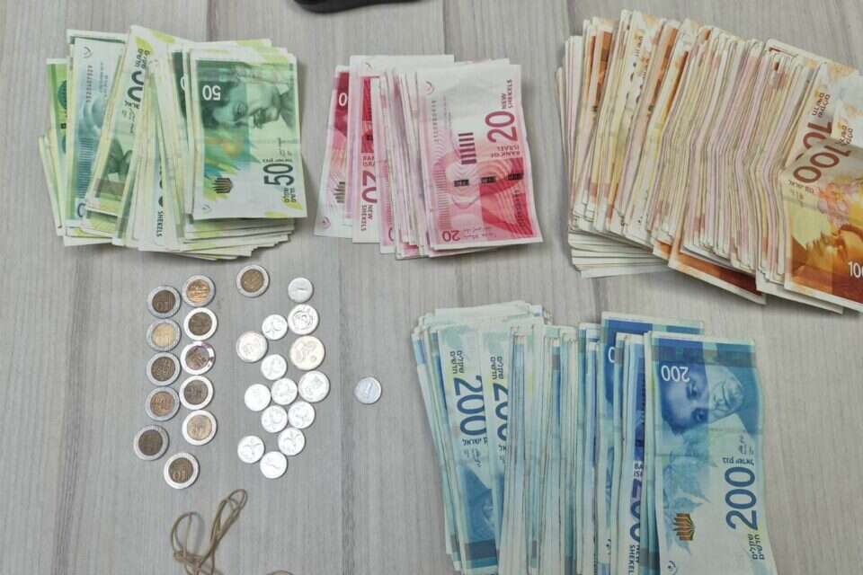 Drug laboratory in the apartment: dozens of liters of juice and thousands of shekels were seized