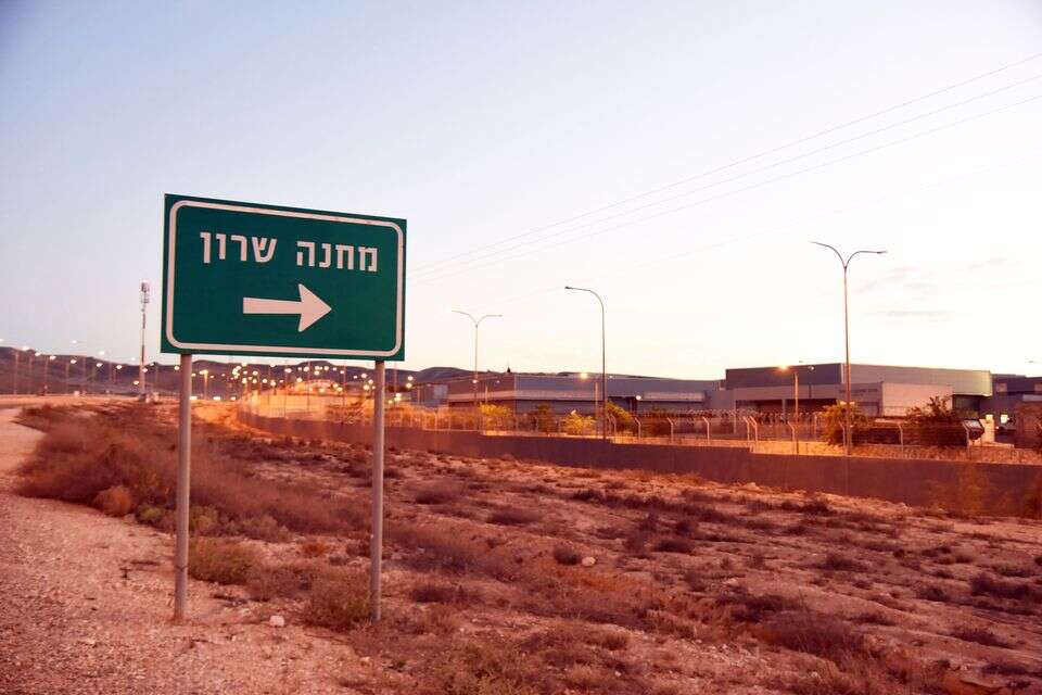 The army moves south - and the families? "They need to choose to move, not by command"