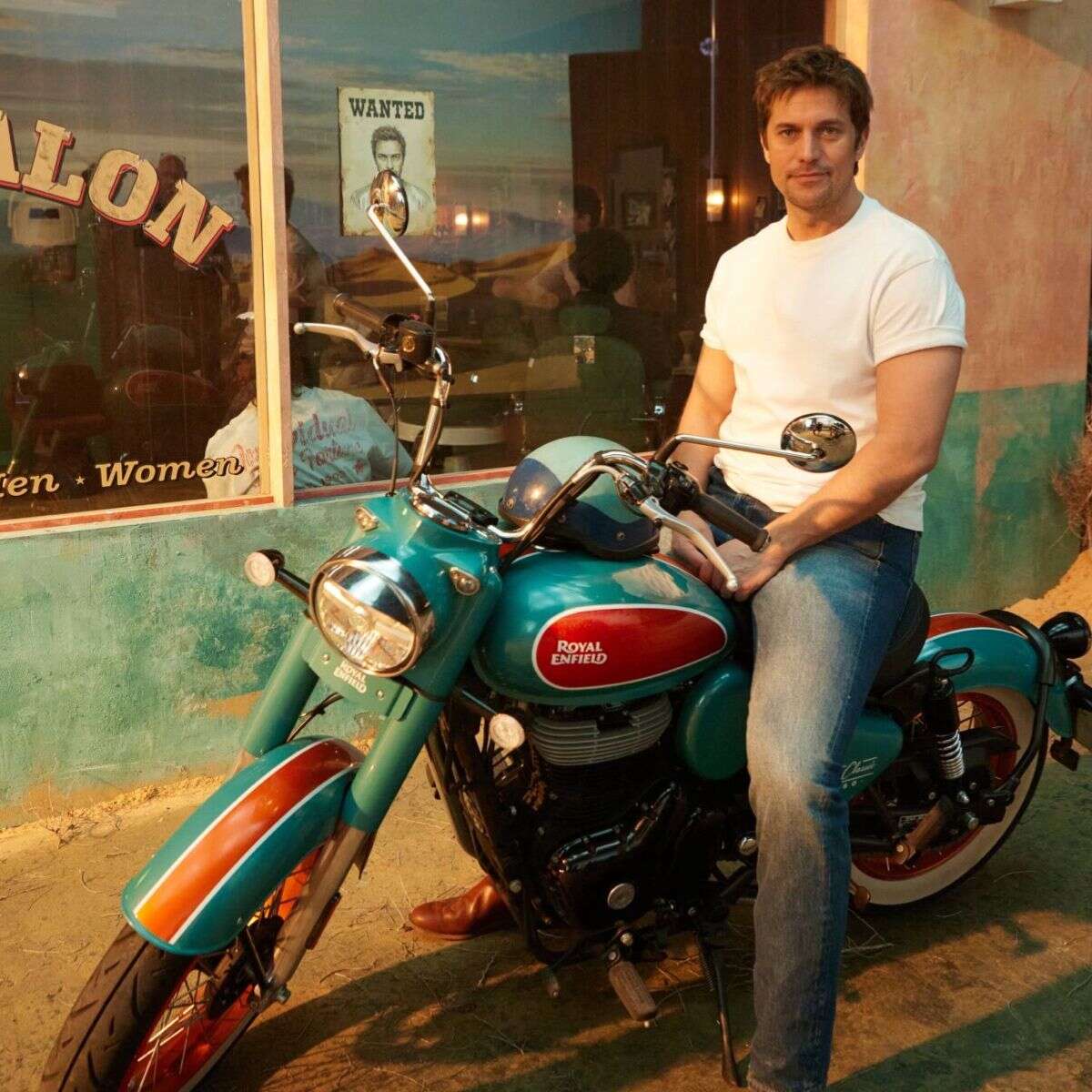 לוקאס בראבו בקמפיין הג'ינסים של רנואר , שחר ארביב