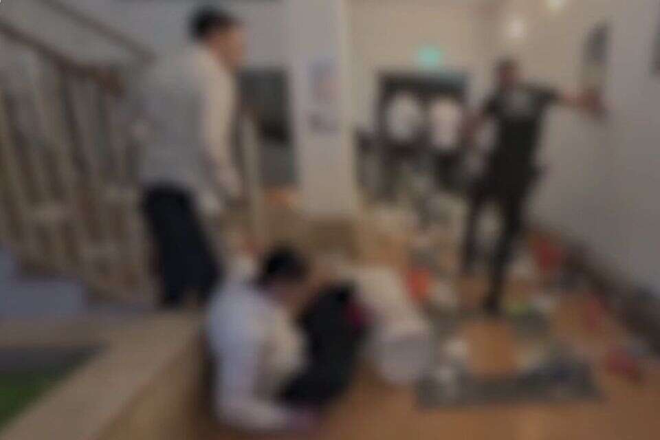 Throwing stones, beatings and arrests: a stormy night at the Grodna yeshiva View the documentation