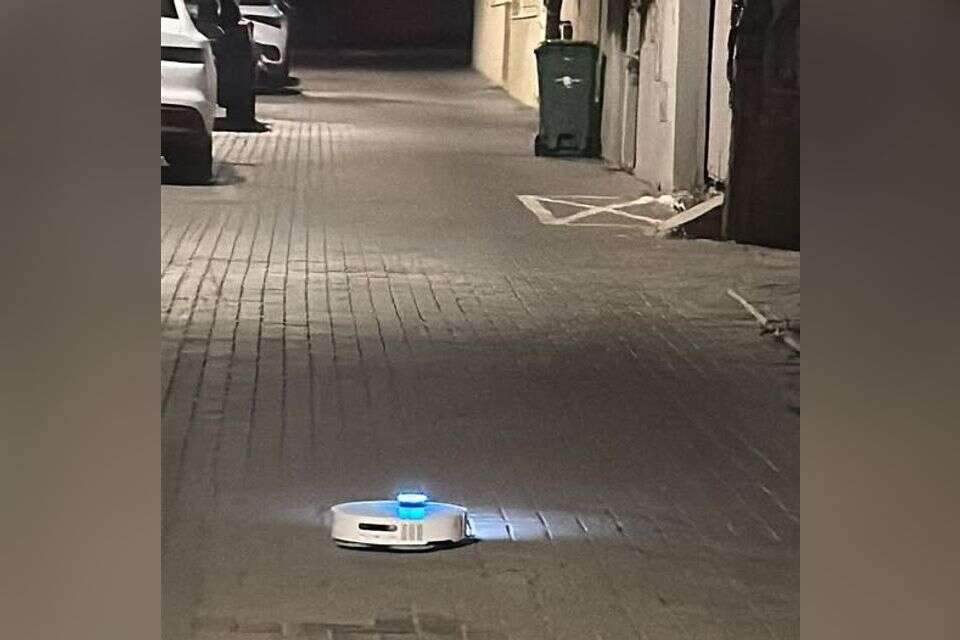 "Out to clear his head": A robotic vacuum cleaner was found roaming the area