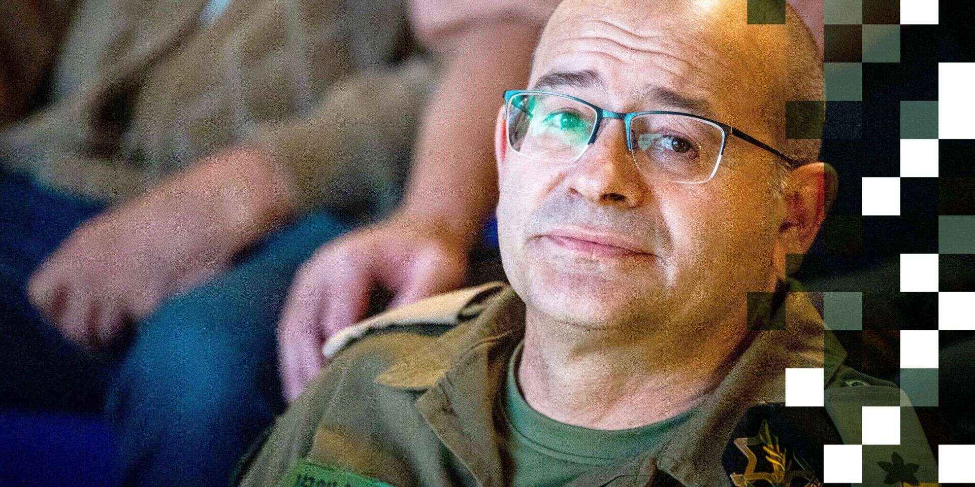 "מצד אחד הוא סוס בועט, ומצד שני מאוד צייתן". האלוף רומן גופמן , אורן בן חקון