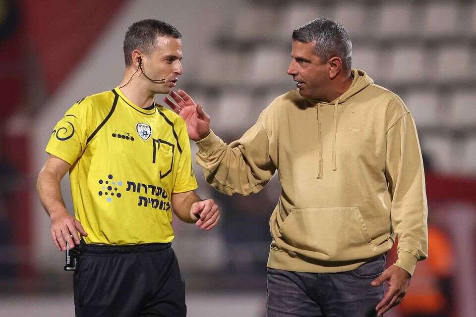 Bnei Sakhnin fans threatened the players and blew up the practice