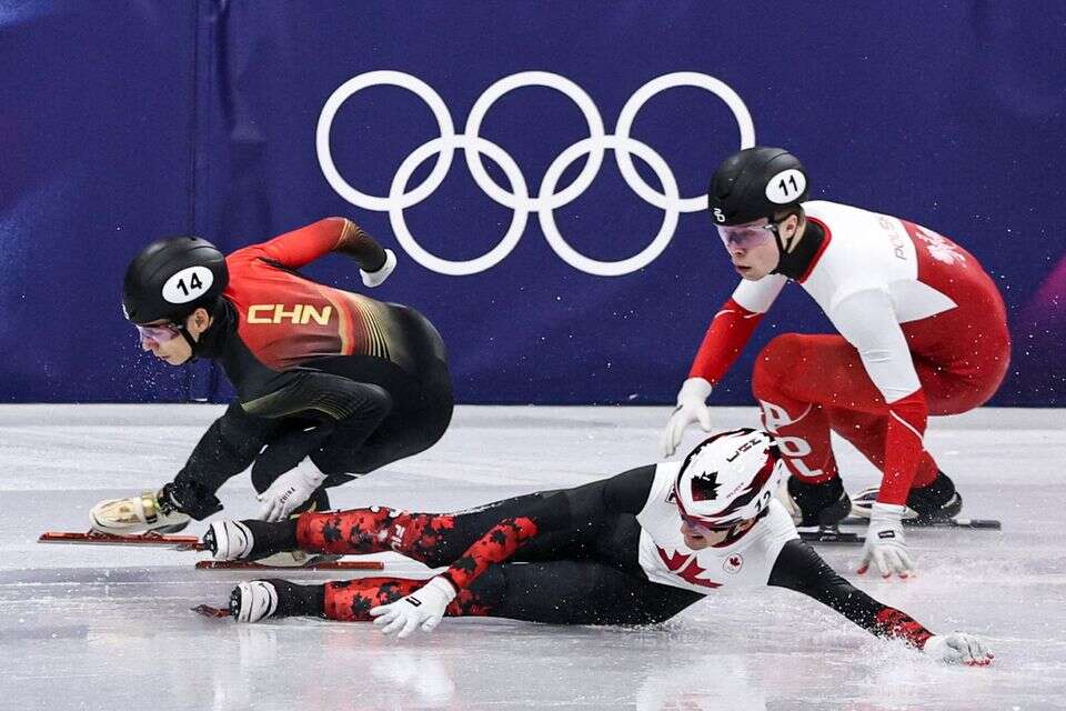 An unusual accident at the Olympics: a skater collided with Tselem and was eliminated from the final