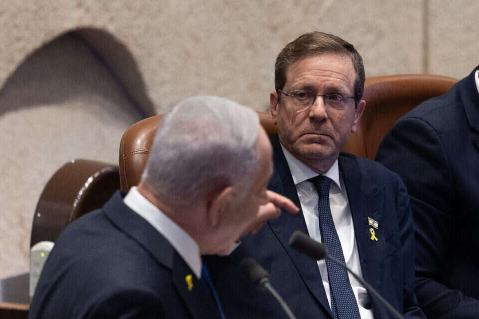 Herzog opened a front against Netanyahu: "crossing a red line"