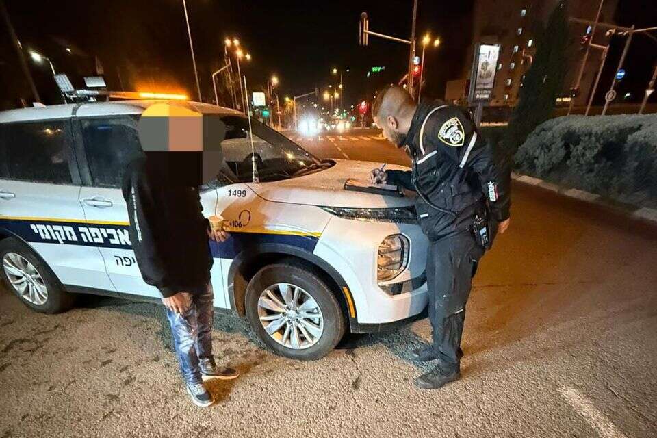 The mayor in the north warns: "Outside elements are bringing weapons and drugs into the city"