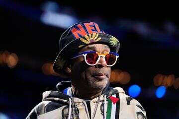 עם דגל פלסטין: ספייק לי מפגין ב-NBA