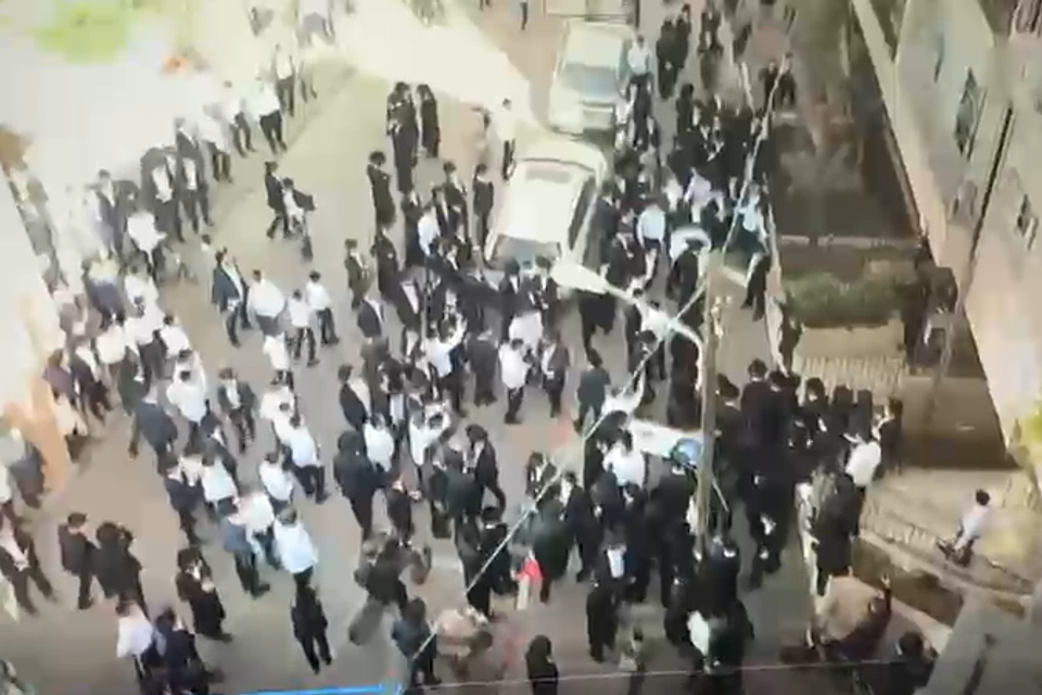 The parents of the soldier who was attacked in Bnei Brak: "We love our ultra-Orthodox brothers"