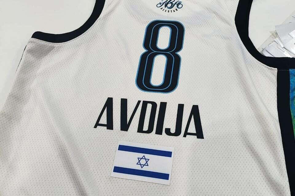 Madness of Israelis at All-Star: "Danny Avdia's shirts are gone"