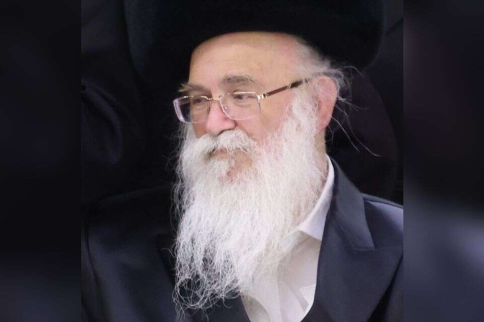 But in Hasidism Gur: Rabbi Ben Zion Babchik passed away at the age of 72