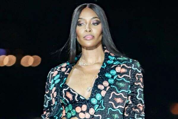 נעמי קמפבל בדובאי, 2021 , AP Photo/Kamran Jebreili