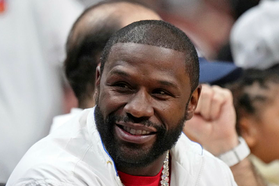 For the biggest fight: Floyd Mayweather returns to the ring