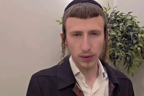 מספר על מערכת היחסים עם הגרושה. שימי סגל מ"ווארט" , אינסטגרם