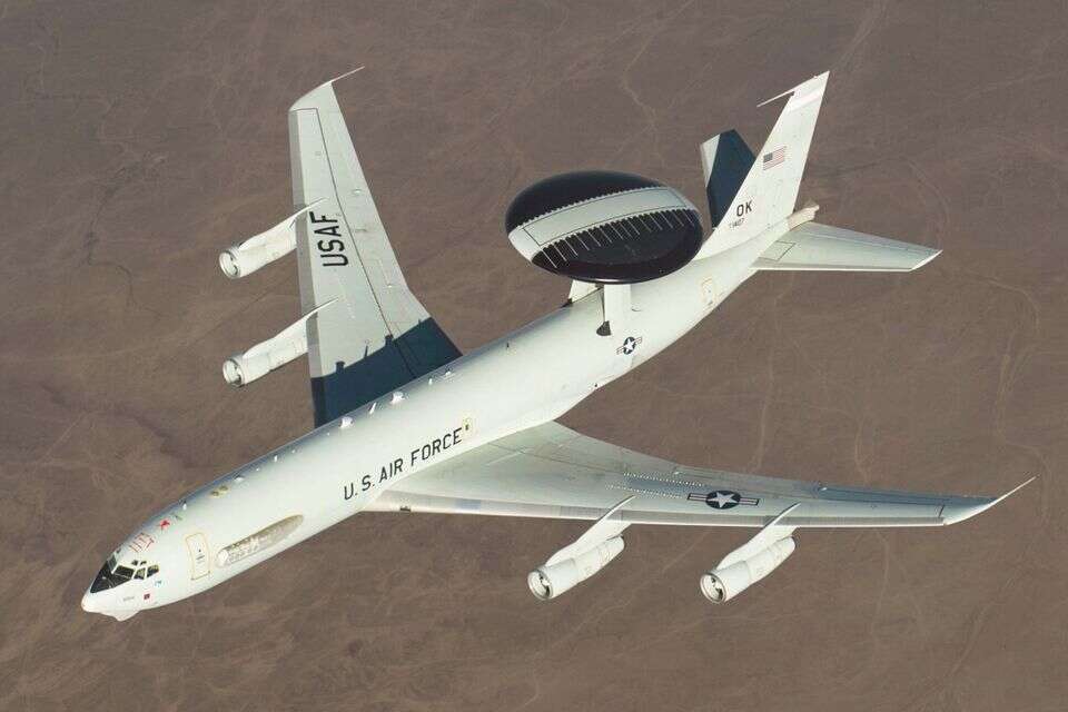 מטוס שליטה ובקרה מדגם E-3 של חיל האוויר האמריקני , ויקיפדיה