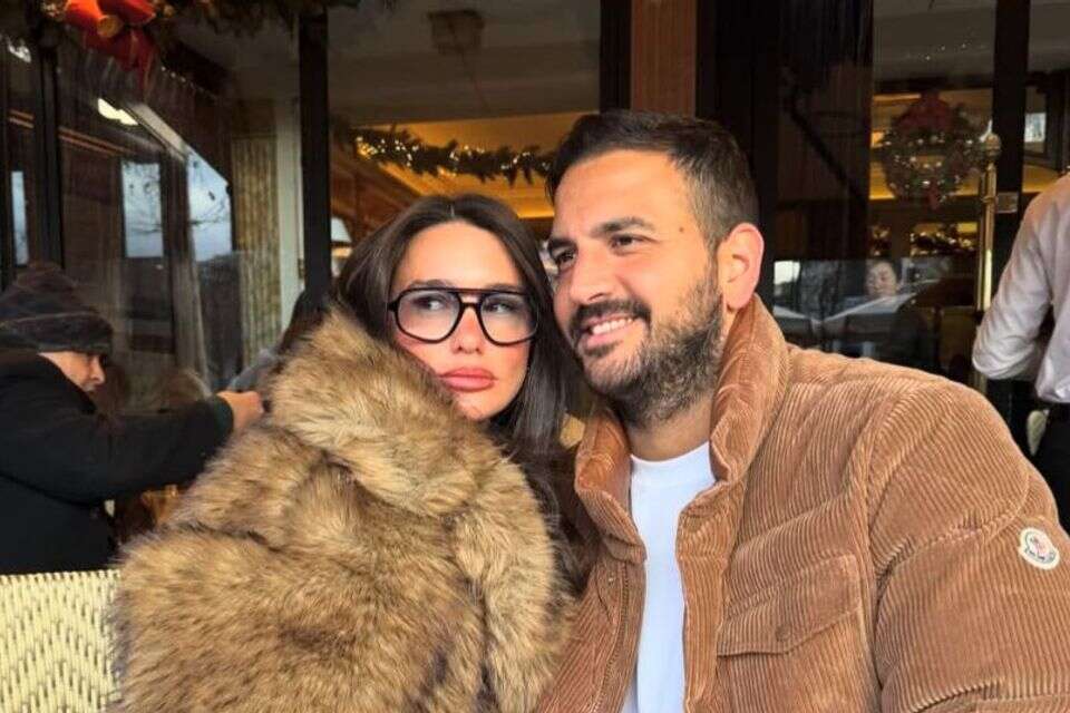 To match? Adele Besplov's husband causes a stir