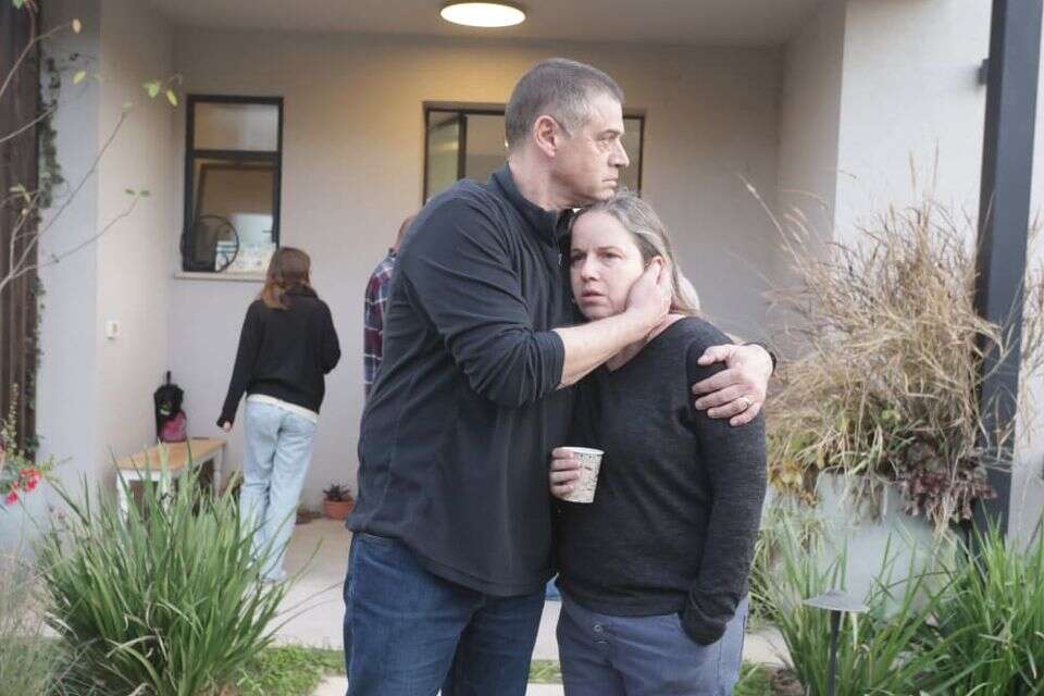 הדס ויפתח, הוריו של סמ"ר עפרי יפה שנהרג בשוגג מירי כוחותינו , ללא