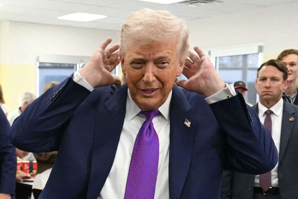 Following the alien storm - Trump claims: "Obama discovered classified information"