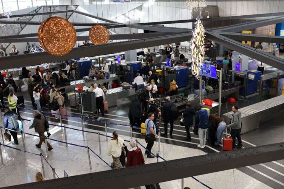 נמל התעופה הפופולרי ביותר בטיסות מישראל ואליה , שימוש לפי סעיף 27א' לחוק זכויות יוצרים