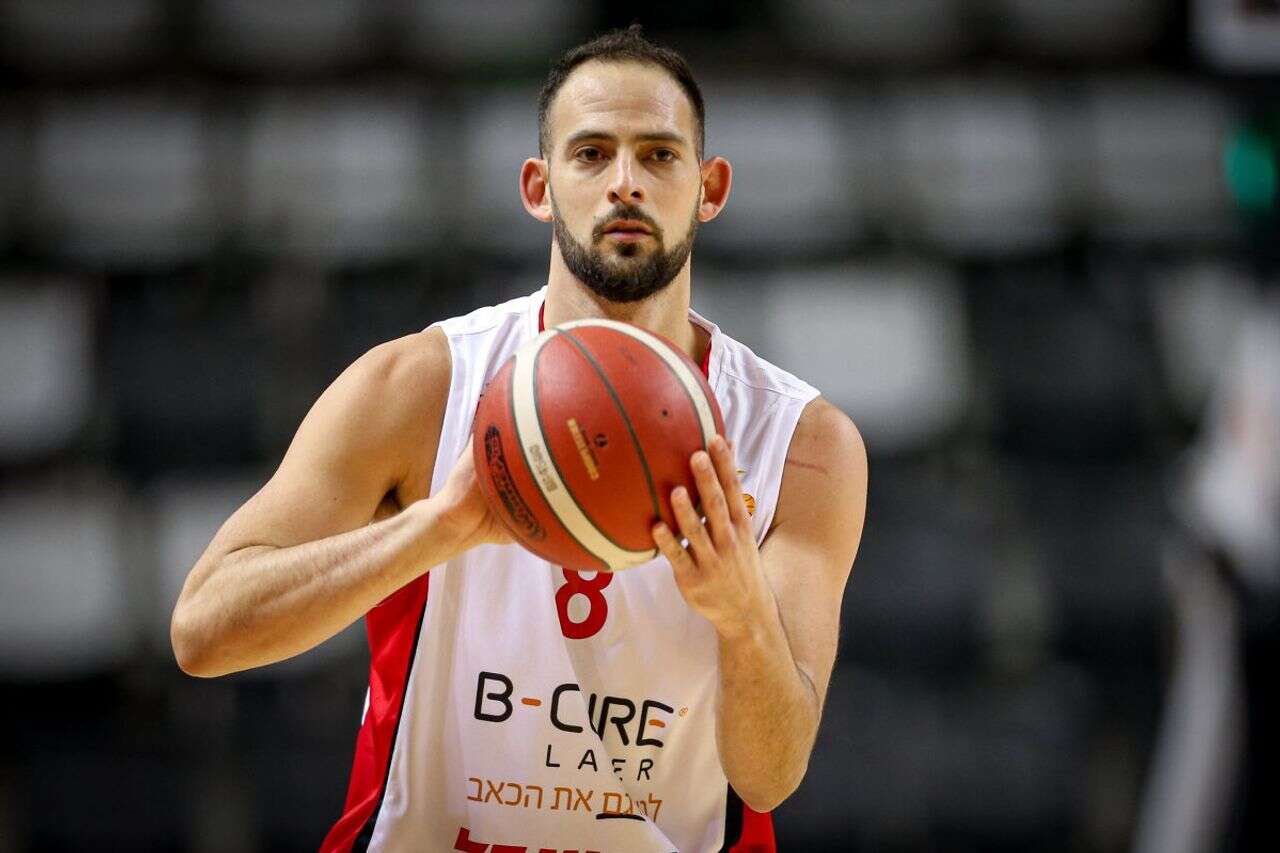 Will he return to the courts? The group that is interested in Amit Simhon