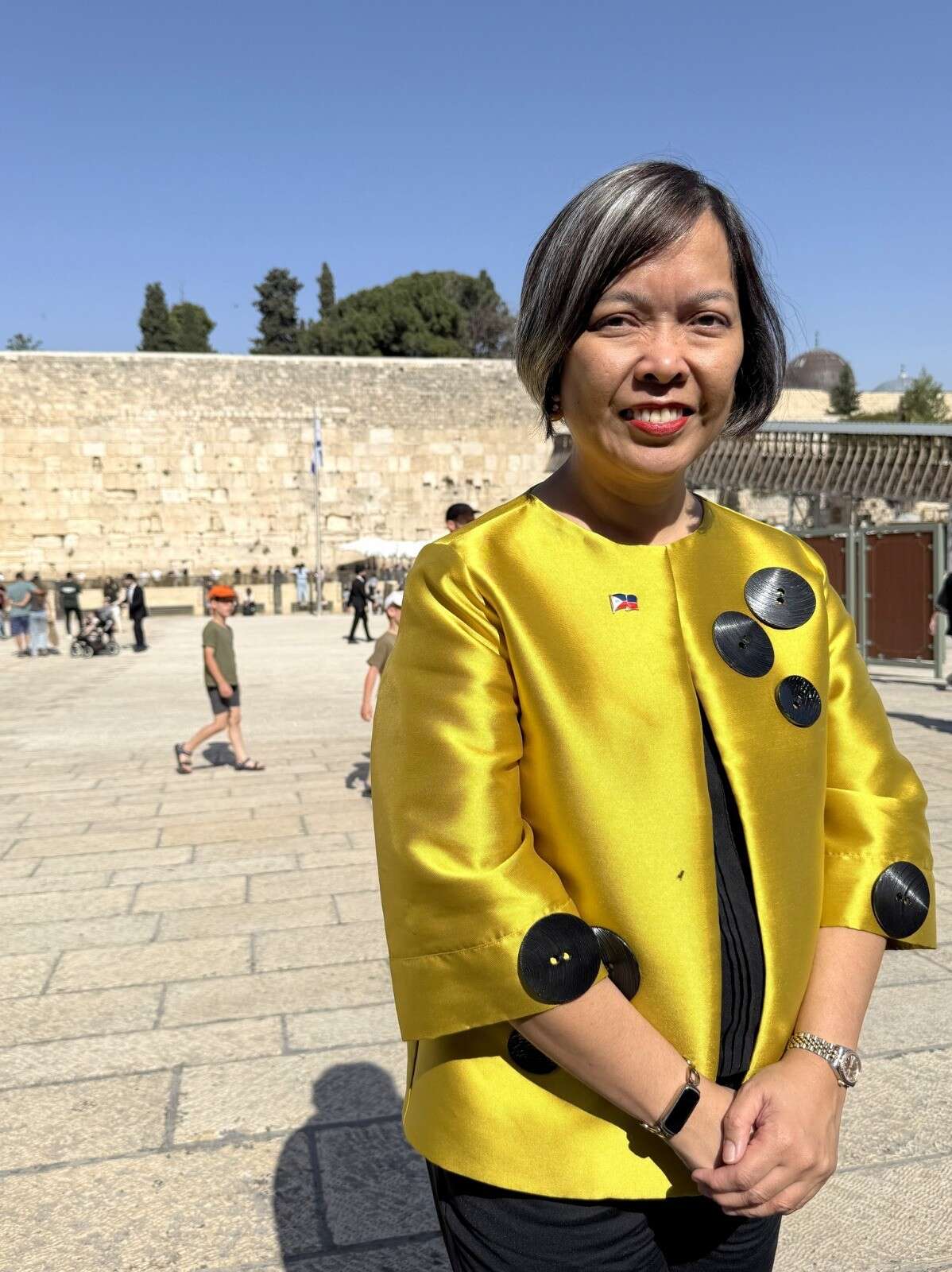 איילין מנדיולה - פורשים שטיח אדום בפני השוק הישראלי , יח